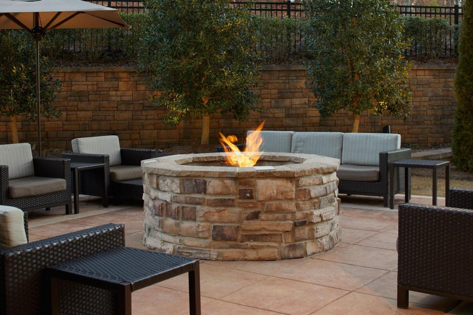 Courtyard By Marriott Atlanta Lithia Springs Hotel Buitenkant foto